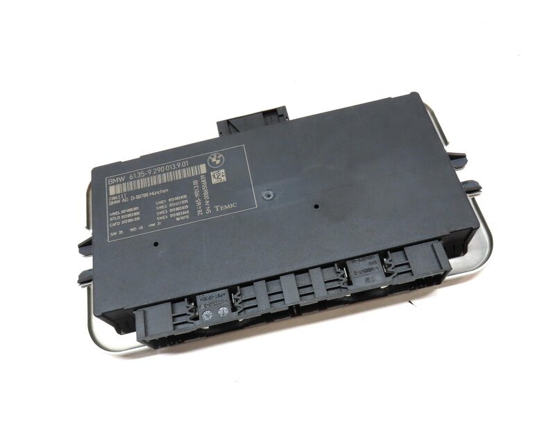 Thumbnail 3: 10-17 BMW 5 6 7 M5 X3 X4 (F06 F10 F12 F25 F26) FRM III BODY LIGHT MODULE 2-PLUG