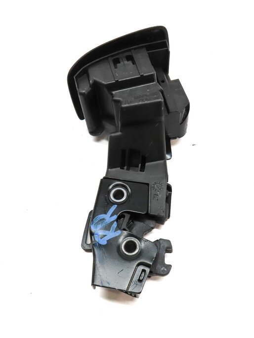 Thumbnail 5: 2014 BMW X3 (F25) REAR RIGHT FOLD DOWN UP SEAT LATCH & RELEASE BUTTON (BLACK)