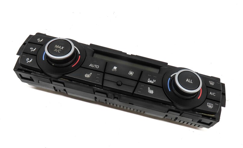 11-14 BMW X3 (F25) FRONT HEATER A/C TEMPERATURE CLIMATE CONTROL w/ HEATED SEAT