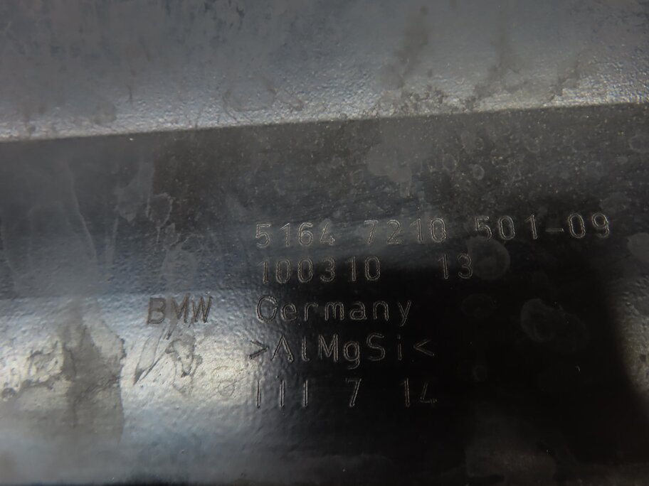 Thumbnail 6: 2014 BMW X3 (F25) FRONT RADIATOR SUPPORT BRACKET BAR BRACE 51647210501
