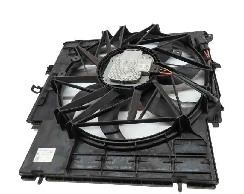 Thumbnail 5: 13-18 BMW X3 X4 (F25 F26) 2.0L N20 TURBO ENGINE RADIATOR COOLING FAN & SHROUD