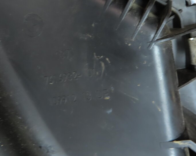 Thumbnail 7: 13-18 BMW X3 X4 (F25 F26) 2.0L N20 TURBO ENGINE - AIR FILTER HOUSING AIR CLEANER