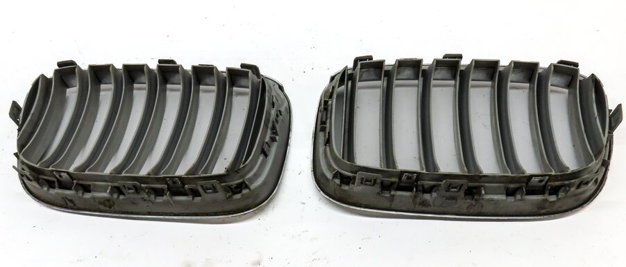 Thumbnail 5: 2013-2017 BMW X3 (F25) FRONT LEFT & RIGHT KIDNEY GRILLE HOOD VENT TRIM SET-2