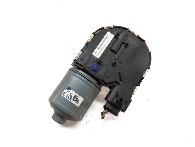 2011-2017 BMW X3 (F25) FRONT WINDOW GLASS WINDSHIELD WIPER MOTOR
