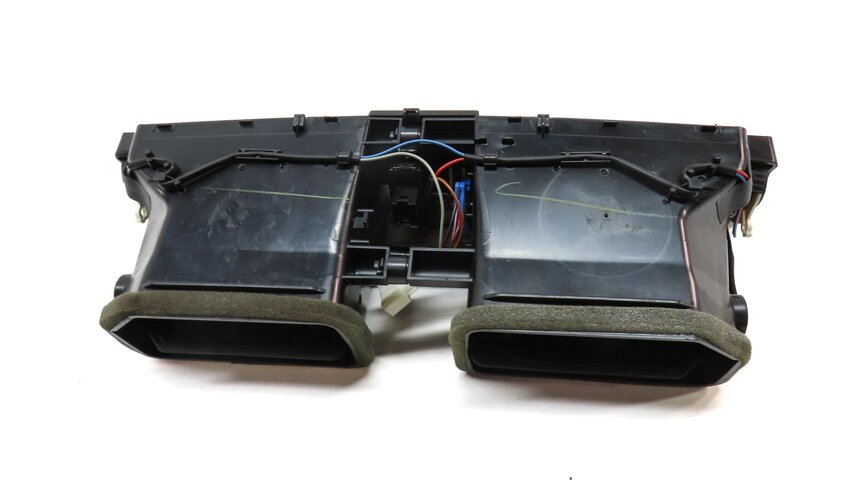 Thumbnail 4: 2014 BMW X3 (F25) FRONT DASH CENTER HVAC A/C HEATER AIR VENT (BLACK) 64229184743