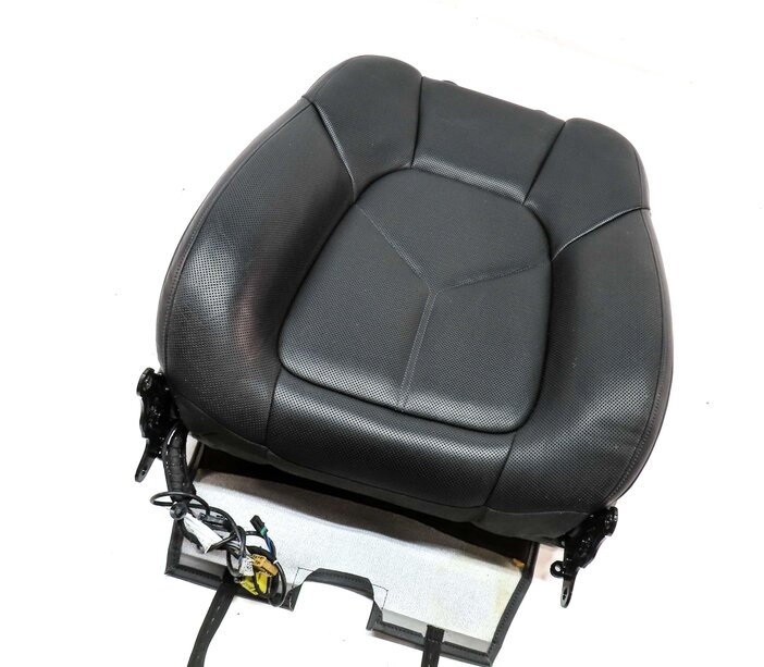 Thumbnail 1: 2013 PORSCHE CAYENNE HYBRID 958 FRONT RIGHT LOWER COOL HEATED SEAT CUSHION BLACK