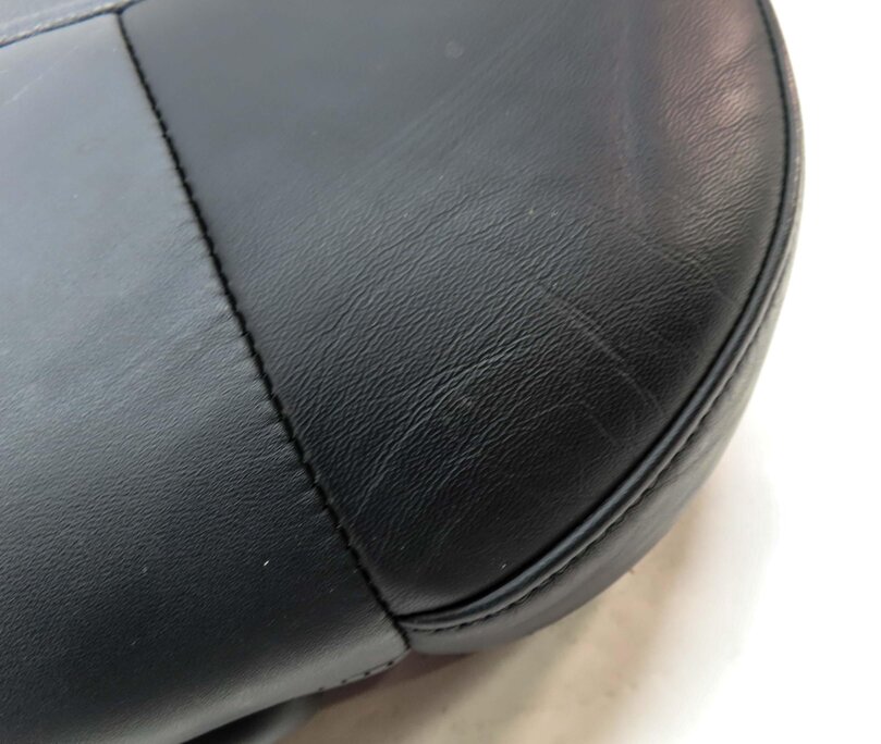 Thumbnail 7: 2013 PORSCHE CAYENNE HYBRID 958 FRONT RIGHT LOWER COOL HEATED SEAT CUSHION BLACK