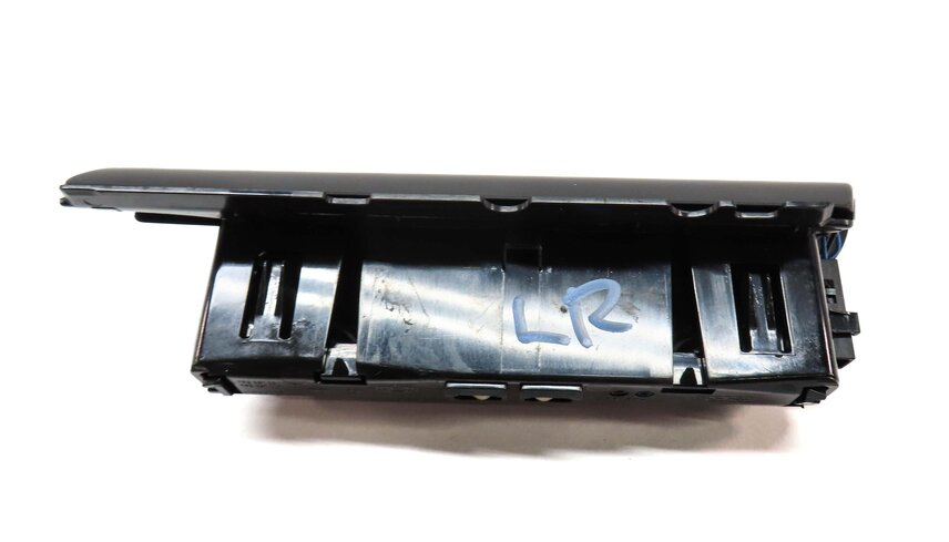 Thumbnail 4: 2013 PORSCHE CAYENNE HYBRID (958) REAR LEFT DOOR PULL OUT CUBBY (BLACK)