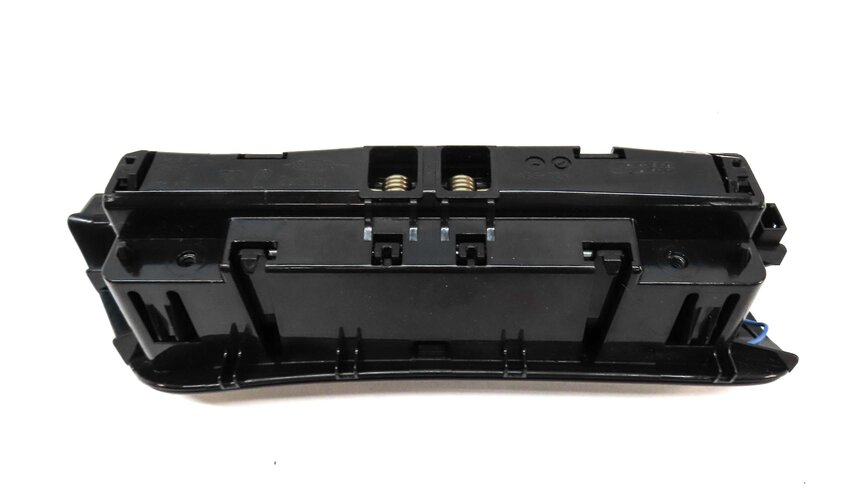 Thumbnail 5: 2013 PORSCHE CAYENNE HYBRID (958) REAR LEFT DOOR PULL OUT CUBBY (BLACK)