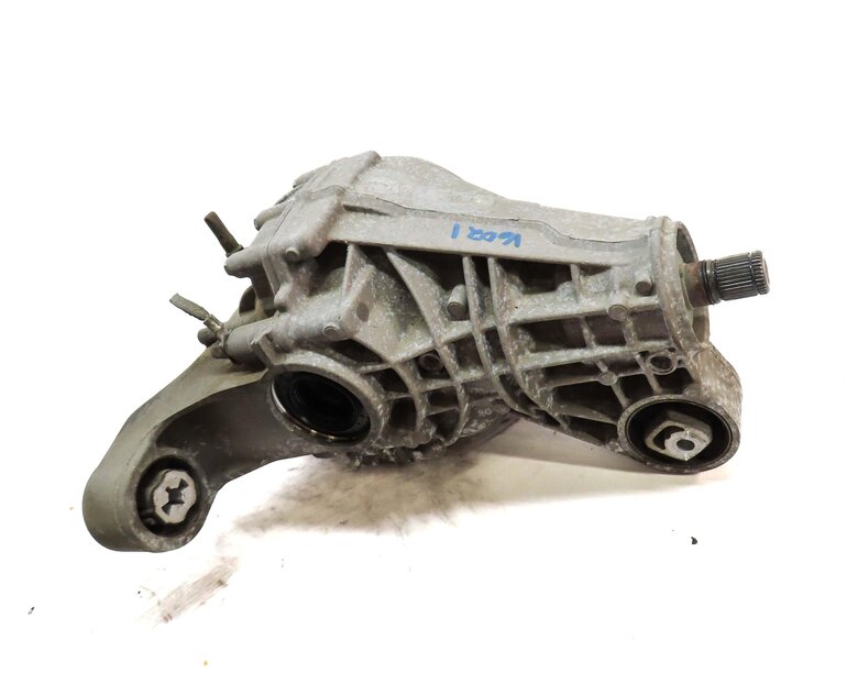 Thumbnail 2: 2011-2014 PORSCHE CAYENNE (958) 3.0L - REAR DIFFERENTIAL GEAR CARRIER