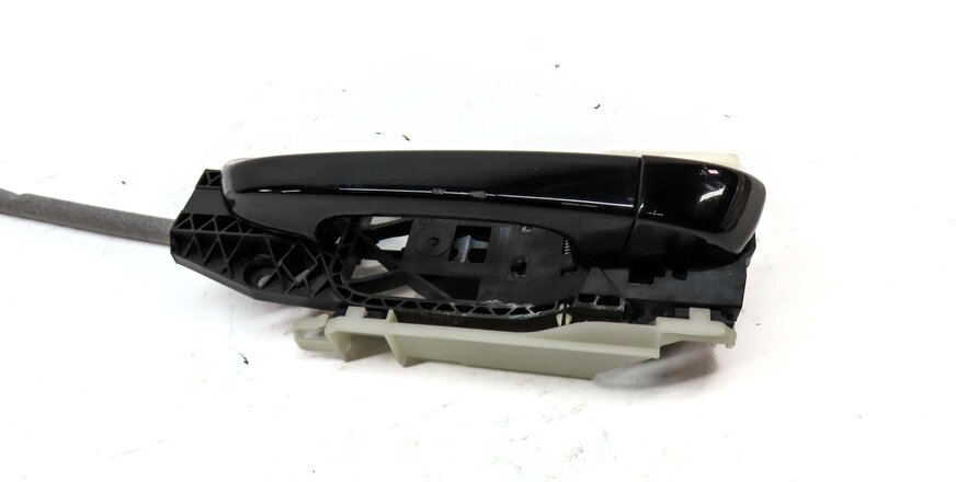 Thumbnail 4: 2011-2018 PORSCHE CAYENNE (958) LEFT REAR EXTERIOR DOOR HANDLE (BLACK A1)