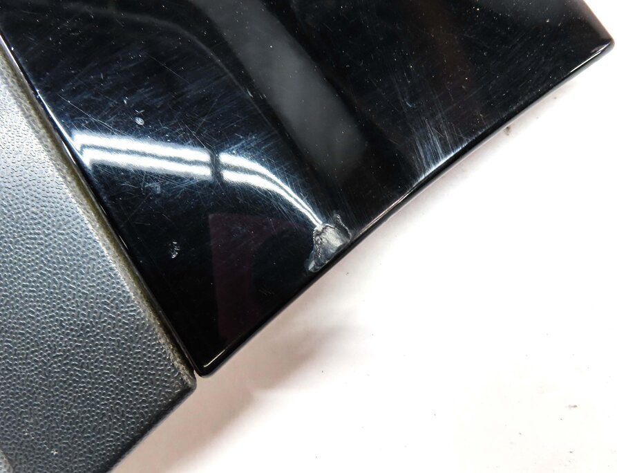 Thumbnail 7: 2013 PORSCHE CAYENNE HYBRID (958) FRONT LEFT LOWER FENDER TRIM SQUARE (BLACK A1)