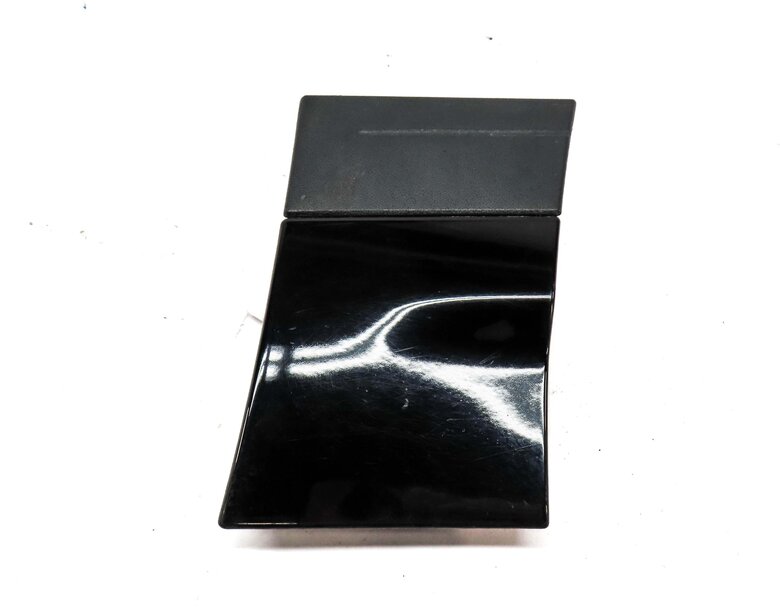 Thumbnail 4: 2013 PORSCHE CAYENNE HYBRID (958) FRONT RIGHT LOWER FENDER MOULDING TRIM (BLACK)