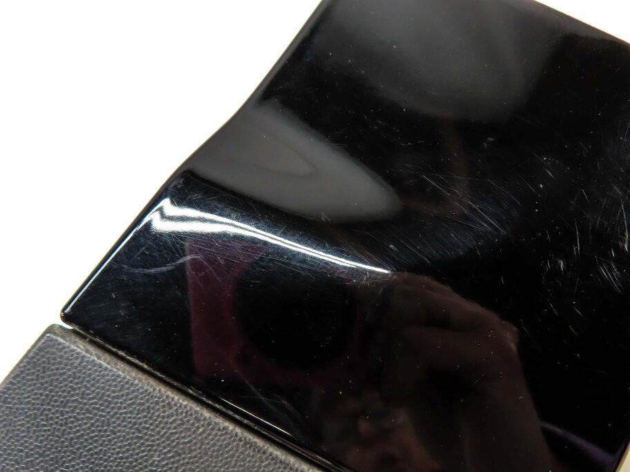 Thumbnail 7: 2013 PORSCHE CAYENNE HYBRID (958) FRONT RIGHT LOWER FENDER MOULDING TRIM (BLACK)