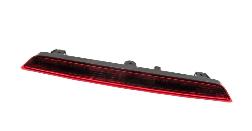 2013 PORSCHE CAYENNE HYBRID (958) REAR CENTER 3RD THIRD BRAKE LIGHT 4L0945097