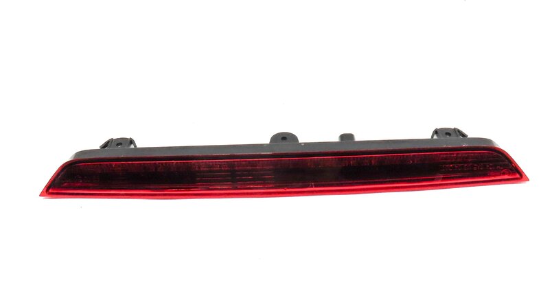 Thumbnail 2: 2013 PORSCHE CAYENNE HYBRID (958) REAR CENTER 3RD THIRD BRAKE LIGHT 4L0945097