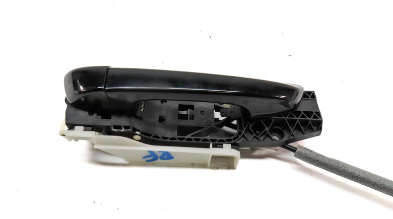 Thumbnail 4: 11-18 PORSCHE CAYENNE (958) RIGHT FRONT PASSENGER EXTERIOR DOOR HANDLE (BLACK)