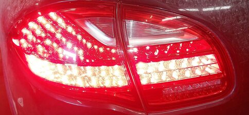 Thumbnail 2: 2011-2014 PORSCHE CAYENNE (958) LEFT DRIVER OUTER TAILLIGHT BRAKE LIGHT LAMP