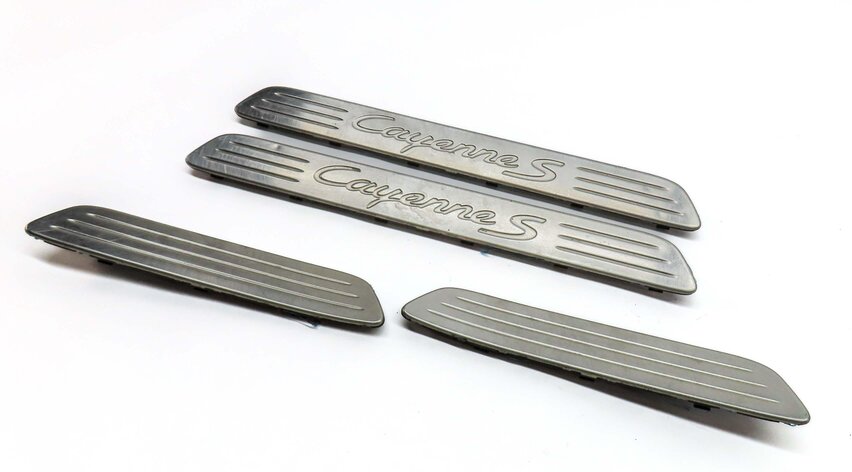2013 PORSCHE CAYENNE HYBRID 958 FRONT REAR LEFT RIGHT DOOR SILL SCUFF TRIM SET4