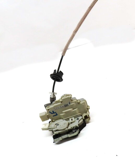 Thumbnail 3: 09-18 AUDI PORSCHE A4 A5 Q5 S4 TT CAYENNE PANAMERA LEFT FRONT DRIVER DOOR LATCH