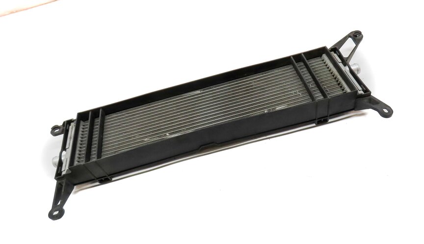 Thumbnail 3: 2011-2018 PORSCHE CAYENNE HYBRID (958) 3.0L ENGINE AUXILIARY RADIATOR COOLER