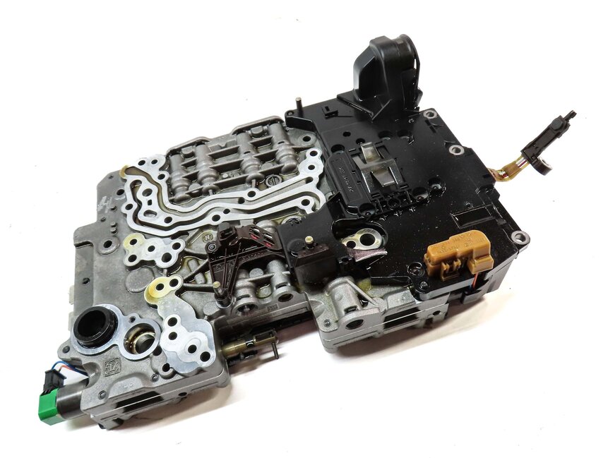 Thumbnail 3: 11-14 BMW X5 X6 (E70 E71) 4.4TT 8HP-70X AUTO AUTOMATIC TRANSMISSION VALVE BODY