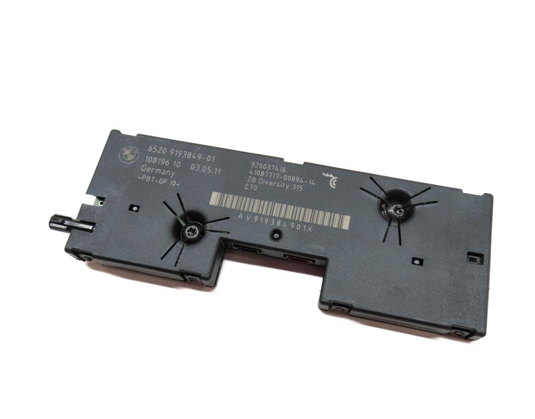Thumbnail 1: 2012 BMW X5 (E70) AM/FM RADIO STEREO DIVERSITY ANTENNA AMP AMPLIFIER