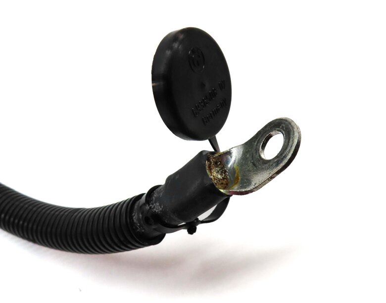 Thumbnail 6: 2012 BMW X5 (E70) POSITIVE SRS BATTERY CABLE