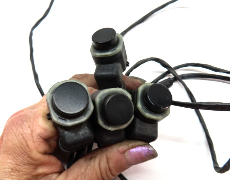 Thumbnail 5: 2012 BMW X5 (E70) REAR PDC PARK DISTANCE SENSOR SET w/ HARNESS (BLACK)