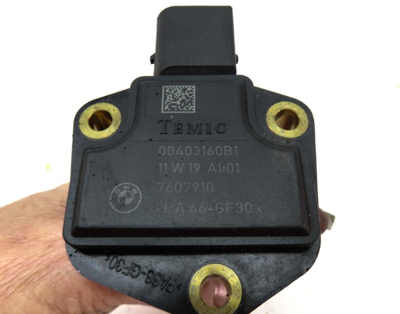 Thumbnail 5: 2012 BMW X5 (E70) 4.4L N63 ENGINE OIL LEVEL SENSOR SENDER