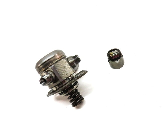 Thumbnail 3: 08-14 BMW 5 6 7 X5 X6 F01 F10 E70 E71 4.4L MECHANICAL HIGH PRESSURE FUEL PUMP