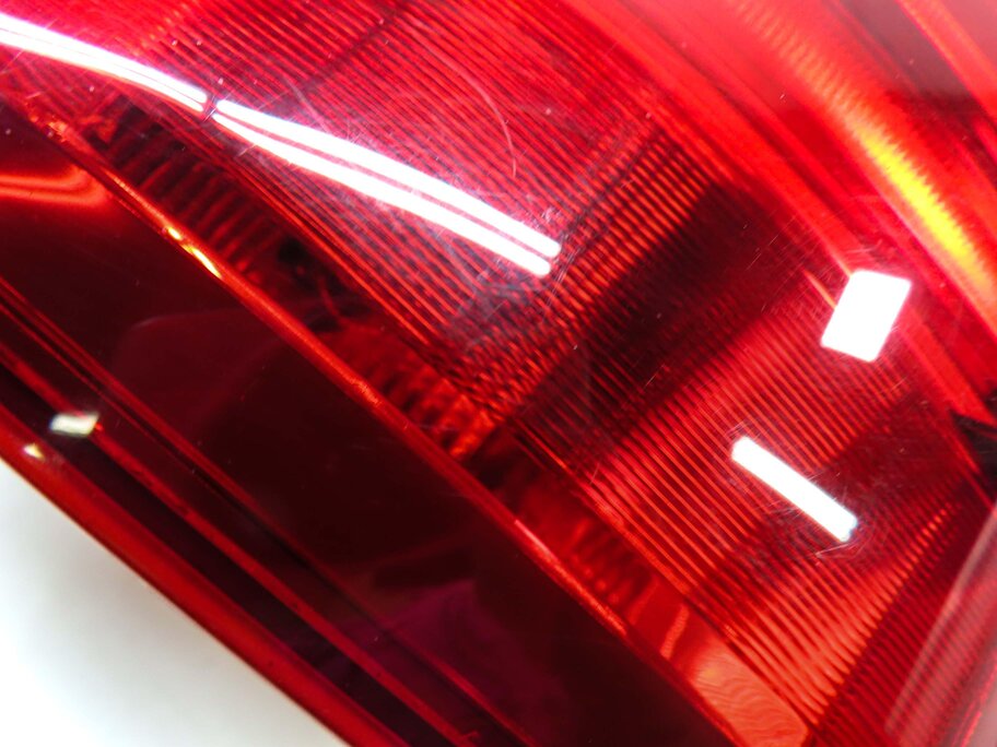 Thumbnail 6: 2011-2013 BMW X5 X5M (E70) LEFT DRIVER REAR OUTER TAILLIGHT BRAKE LIGHT LAMP