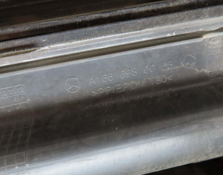 Thumbnail 6: 13-19 MERCEDES GL350 GL450 GL550 GLS450 GLS550 (X166) LEFT DRIVER RUNNING BOARD