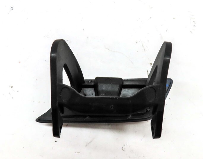 Thumbnail 5: 2013 MERCEDES GL450 (X166) FRONT RIGHT PASSENGER HEADLIGHT WASHER TRIM (GRAY)