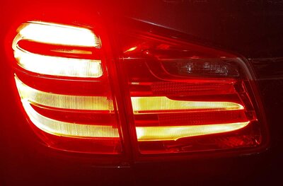 Thumbnail 2: 13-16 MERCEDES GL350 GL450 GL550 (X166) LEFT DRIVER TAILLIGHT BRAKE LIGHT LAMP
