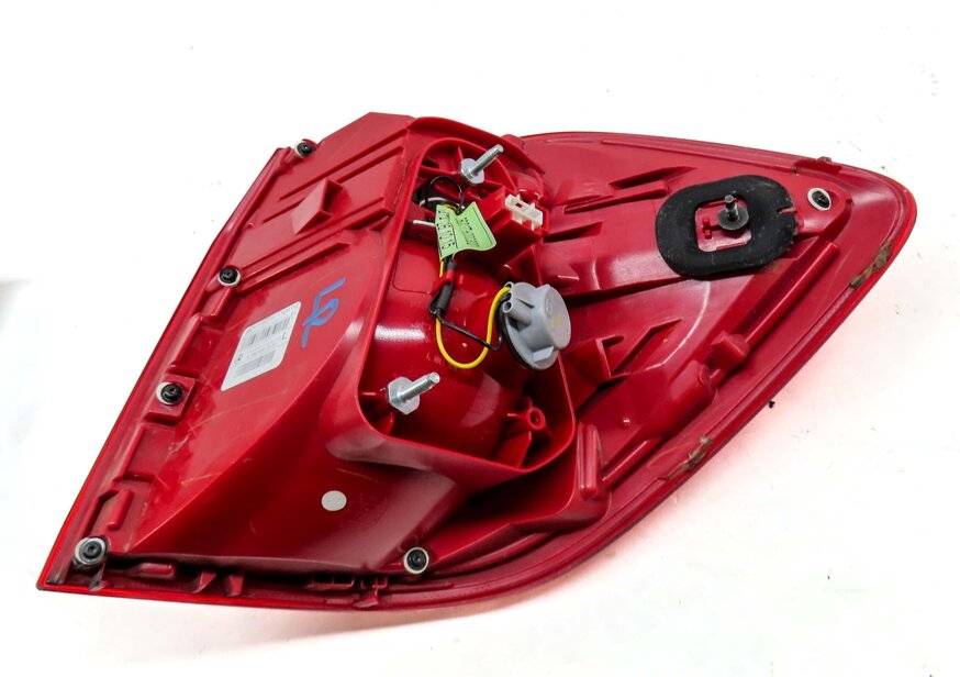 Thumbnail 5: 13-16 MERCEDES GL350 GL450 GL550 (X166) LEFT DRIVER TAILLIGHT BRAKE LIGHT LAMP