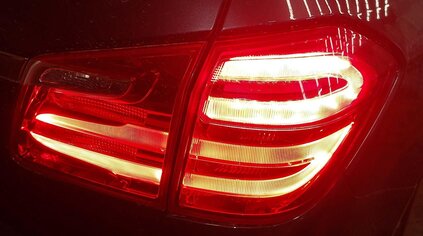 Thumbnail 2: 13-16 MERCEDES GL350 GL450 GL550 (X166) RIGHT REAR TAILLIGHT BRAKE LIGHT LAMP