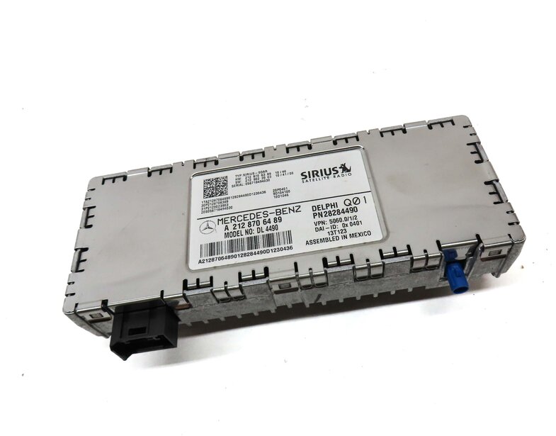 Thumbnail 3: 2013 MERCEDES GL450 (X166) SIRIUS SATELLITE RADIO RECEIVER CONTROL MODULE