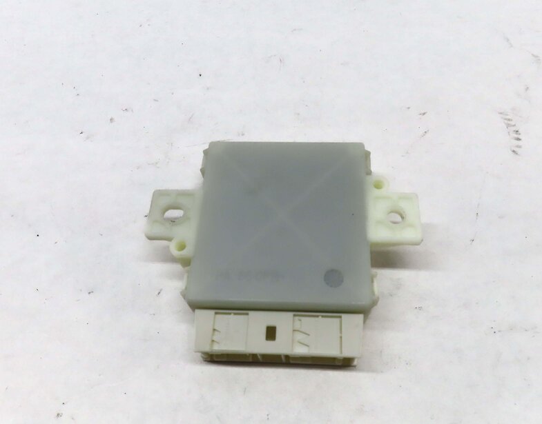 Thumbnail 5: 2013-2016 MERCEDES GL ML CLASS (W166 X166) PDC PARK ASSIST SENSOR CONTROL MODULE