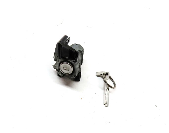 2013 MERCEDES GL450 (X166) FRONT LEFT DRIVER DOOR LOCK CYLINDER w/ KEY