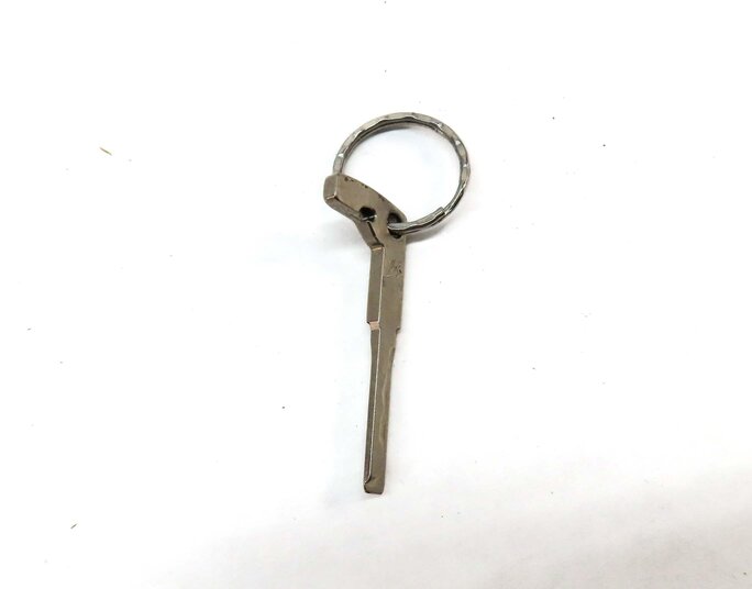 Thumbnail 4: 2013 MERCEDES GL450 (X166) FRONT LEFT DRIVER DOOR LOCK CYLINDER w/ KEY