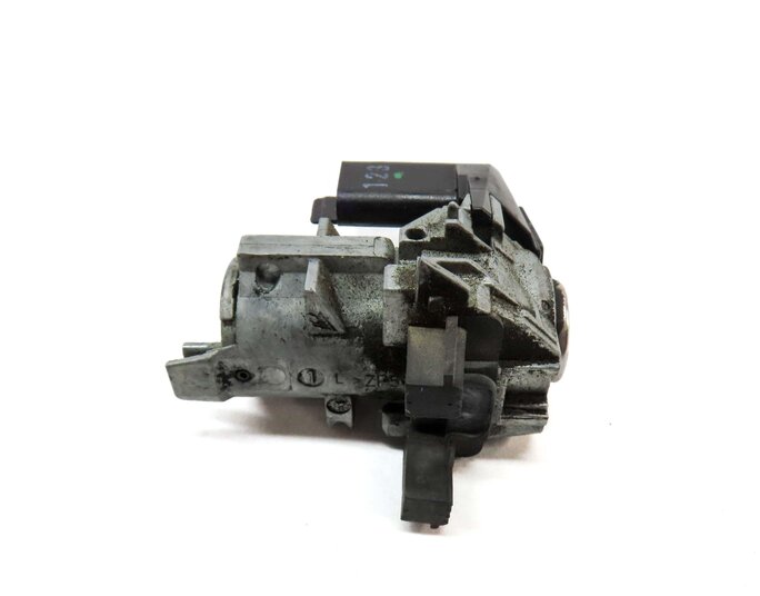 Thumbnail 6: 2013 MERCEDES GL450 (X166) FRONT LEFT DRIVER DOOR LOCK CYLINDER w/ KEY