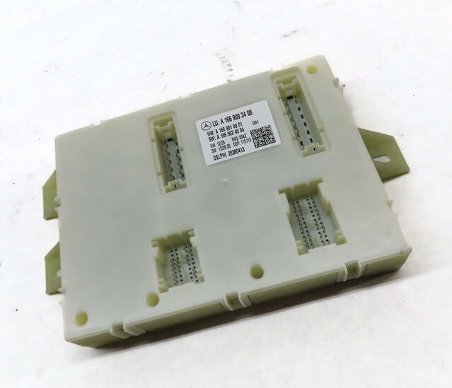 Thumbnail 3: 2013-2014 MERCEDES GL-CLASS (X166) REAR SIGNAL ACQUISITION CONTROL MODULE SAM