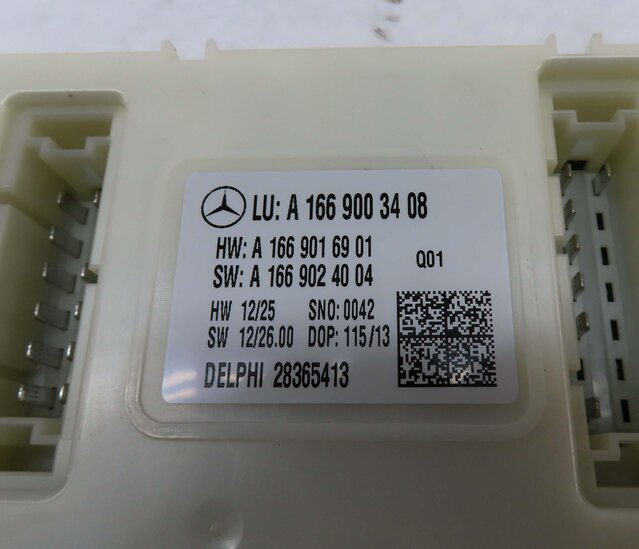 Thumbnail 4: 2013-2014 MERCEDES GL-CLASS (X166) REAR SIGNAL ACQUISITION CONTROL MODULE SAM