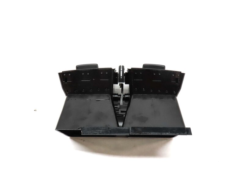 Thumbnail 4: 2013 MERCEDES GL450 (X166) REAR CENTER CONSOLE HEATER A/C AIR VENT