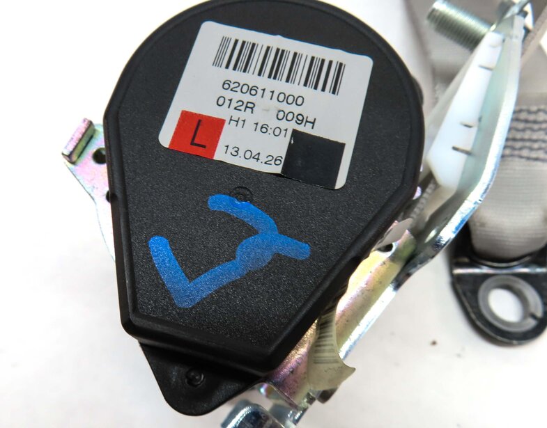 Thumbnail 5: 2013 MERCEDES GL450 (X166) REAR LEFT 2nd SECOND ROW SEAT SEATBELT RETRACTOR GRAY