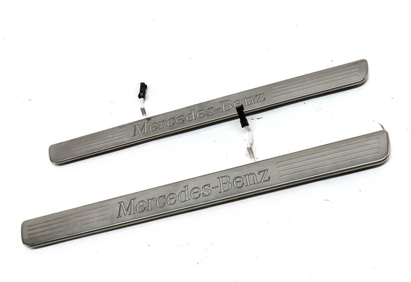 Thumbnail 5: 2013 MERCEDES GL450 (X166) FRONT LEFT & RIGHT DOOR SILL SCUFF PANEL TRIM SET