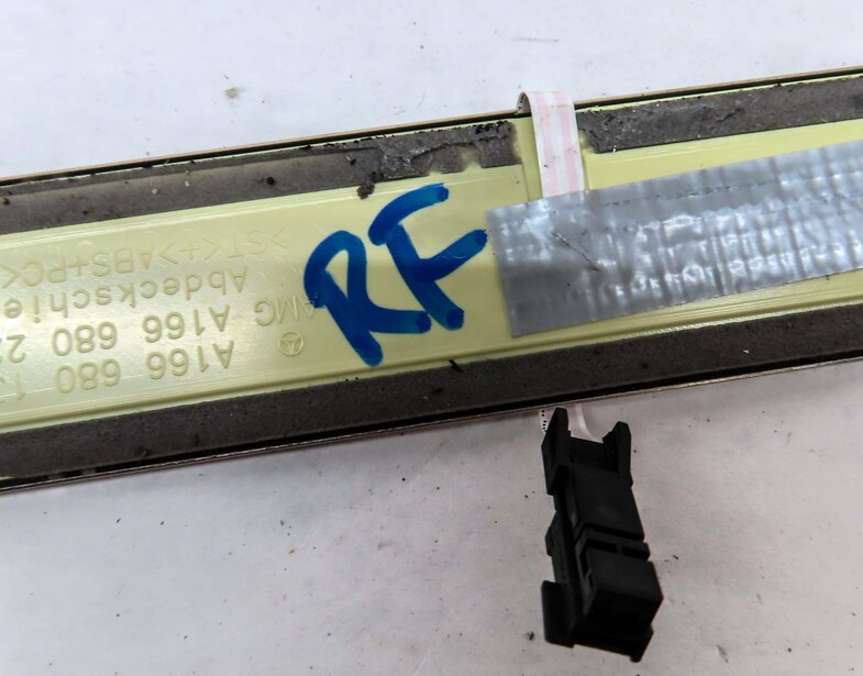 Thumbnail 9: 2013 MERCEDES GL450 (X166) FRONT LEFT & RIGHT DOOR SILL SCUFF PANEL TRIM SET
