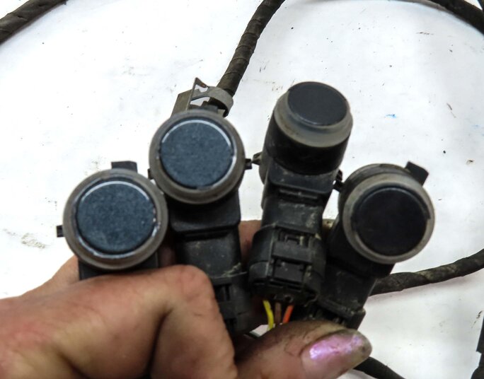 Thumbnail 5: 2013 MERCEDES GL450 (X166) REAR PDC PARK DISTANCE SENSOR SET w/ HARNESS (GRAY)