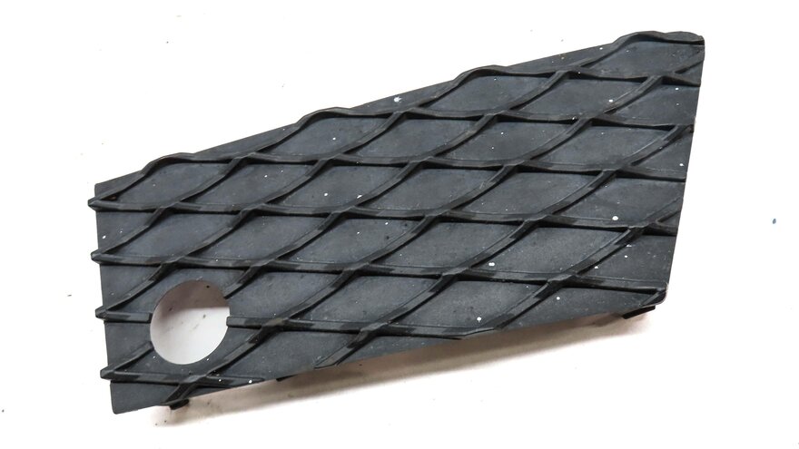 Thumbnail 3: 2013 MERCEDES GL450 (X166) FRONT RIGHT PASSENGER LOWER BUMPER GRILLE TRIM